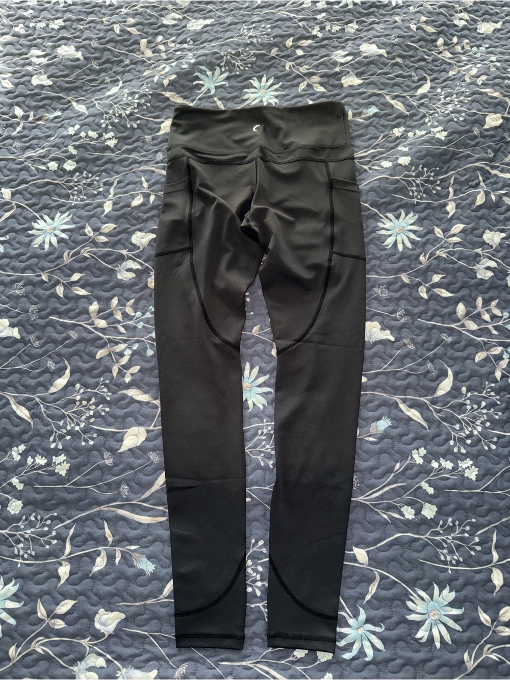 ZYIA Black High-Waisted Leggings with Side Pocket - Picture 3 of 3